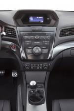 Acura ILX 2.4L 2012 года